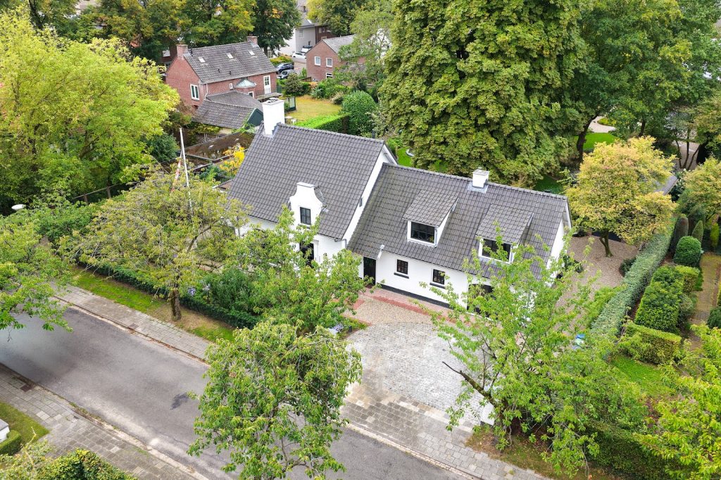 Oprichten Poolhouse en bijgebouw