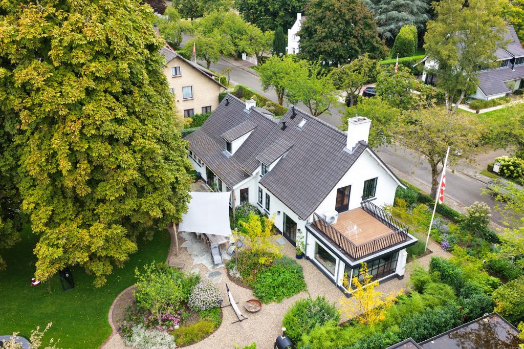 Oprichten Poolhouse en bijgebouw
