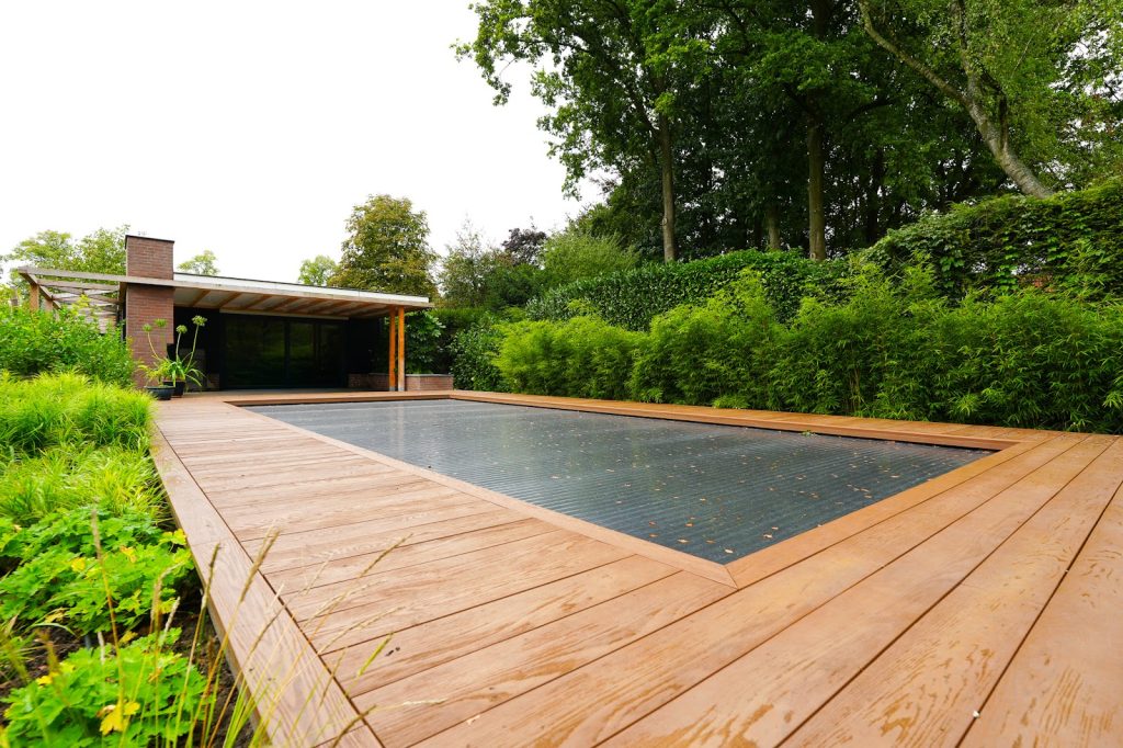 Oprichten Poolhouse en bijgebouw